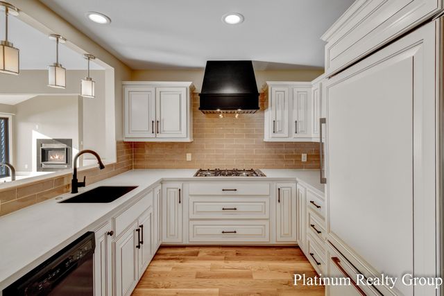 15762 Prospect Point Drive, Spring Lake, MI 49456