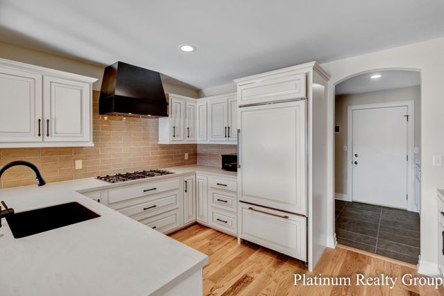 15762 Prospect Point Drive, Spring Lake, MI 49456