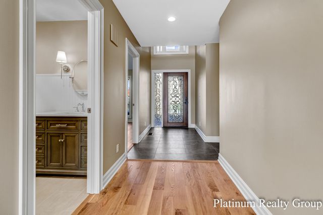 15762 Prospect Point Drive, Spring Lake, MI 49456