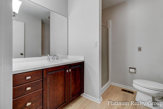 15762 Prospect Point Drive, Spring Lake, MI 49456