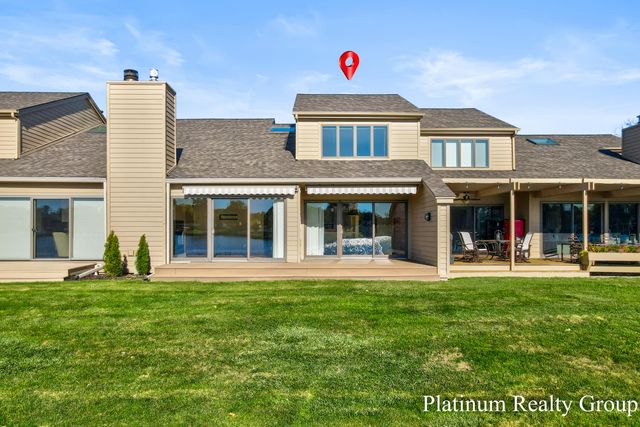 15762 Prospect Point Drive, Spring Lake, MI 49456