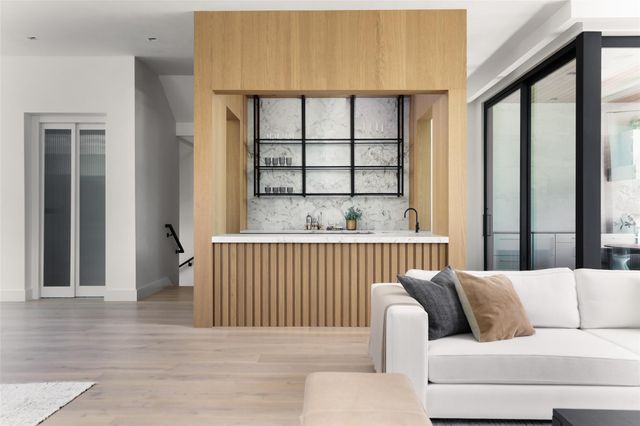 2503 Westlake DR 201, Austin, TX 78746