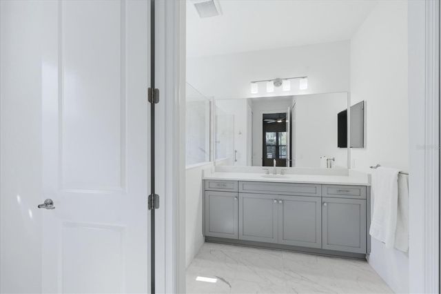 12946 TRUE BLUE CIRCLE, Bradenton, FL 34211