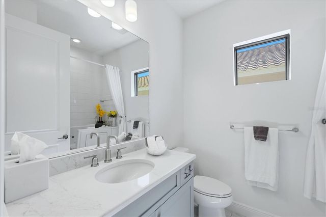 12946 TRUE BLUE CIRCLE, Bradenton, FL 34211