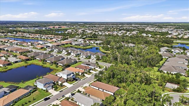 12946 TRUE BLUE CIRCLE, Bradenton, FL 34211
