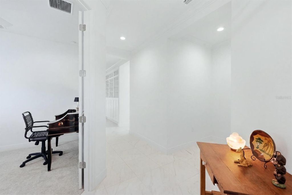 Image 11 of property listing at 12946 TRUE BLUE CIRCLE, Bradenton, FL 34211