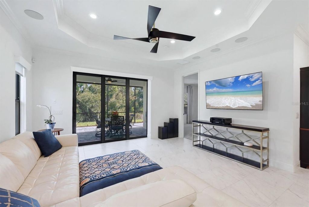 Image 20 of property listing at 12946 TRUE BLUE CIRCLE, Bradenton, FL 34211