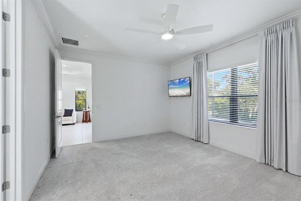 Image 35 of property listing at 12946 TRUE BLUE CIRCLE, Bradenton, FL 34211