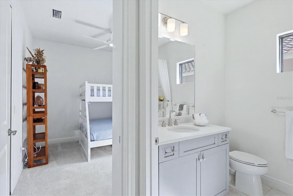 Image 43 of property listing at 12946 TRUE BLUE CIRCLE, Bradenton, FL 34211