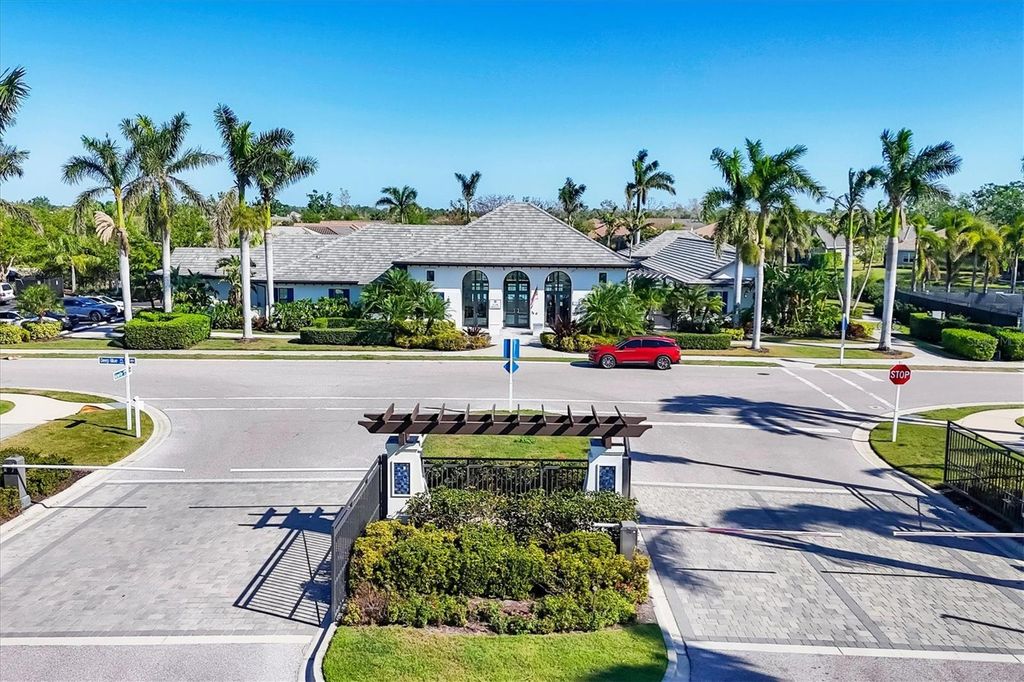 Image 69 of property listing at 12946 TRUE BLUE CIRCLE, Bradenton, FL 34211