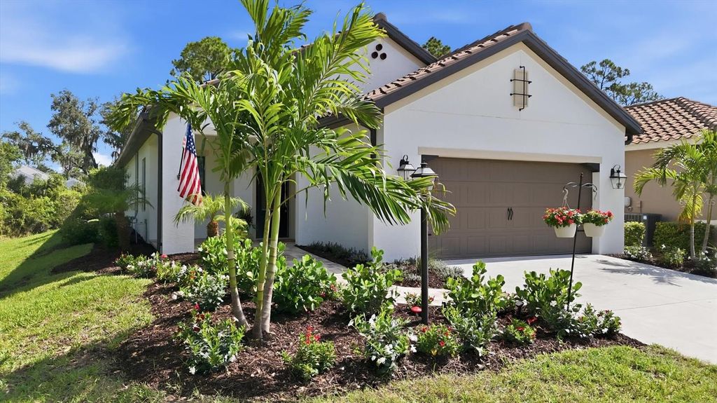 Image 8 of property listing at 12946 TRUE BLUE CIRCLE, Bradenton, FL 34211