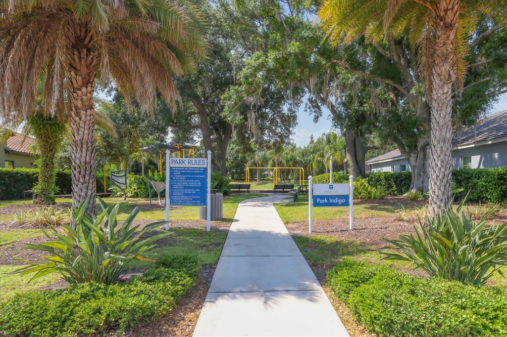 Image 82 of property listing at 12946 TRUE BLUE CIRCLE, Bradenton, FL 34211