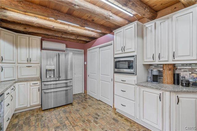 3700 Hayes Road, Lysander, NY 13027