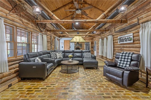3700 Hayes Road, Lysander, NY 13027