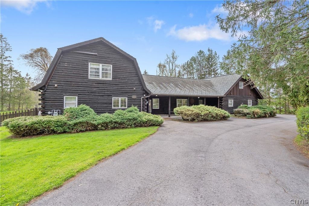 3700 Hayes Road, Lysander, NY 13027