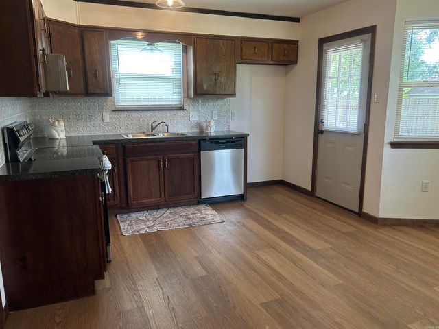 35 Creekridge Circle, Sherwood, AR 72120