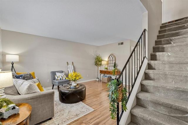 311 Salisbury Street 29, Kernersville, NC 27284