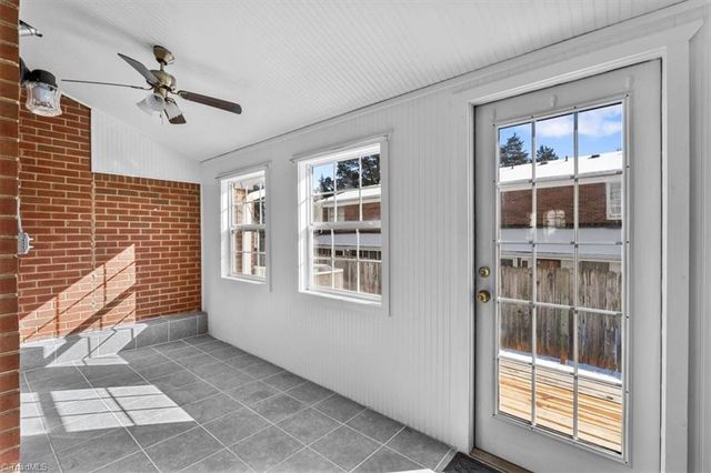 311 Salisbury Street 29, Kernersville, NC 27284