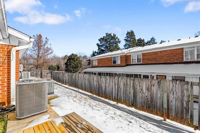 311 Salisbury Street 29, Kernersville, NC 27284