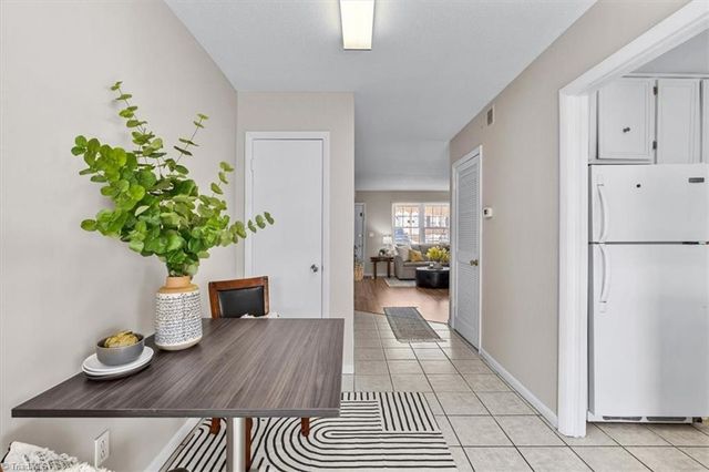 311 Salisbury Street 29, Kernersville, NC 27284