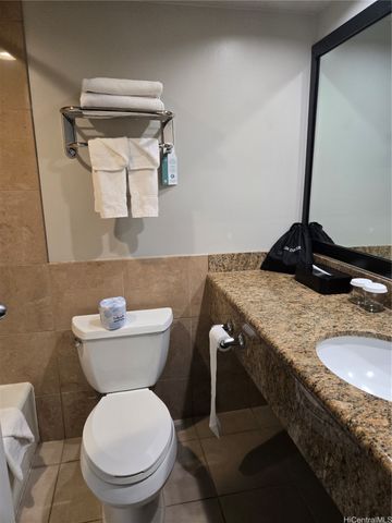 1850 Ala Moana Boulevard 1011, Honolulu, HI 96815