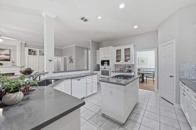 8223 Malardcrest Drive, Humble, TX 77346