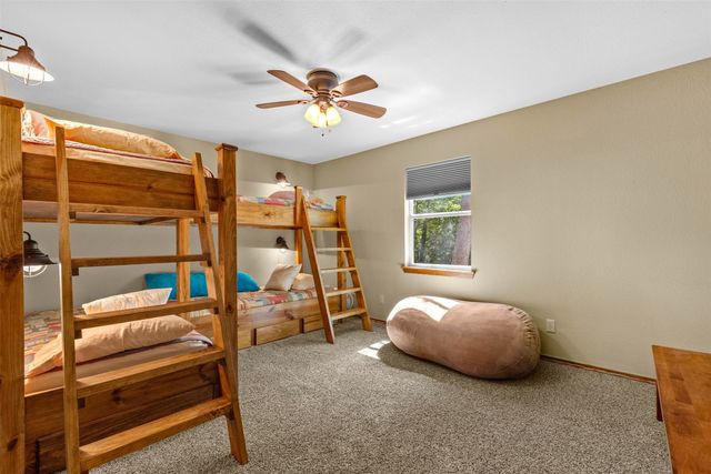 115 Larsen Ln, Scroggins, TX 75480