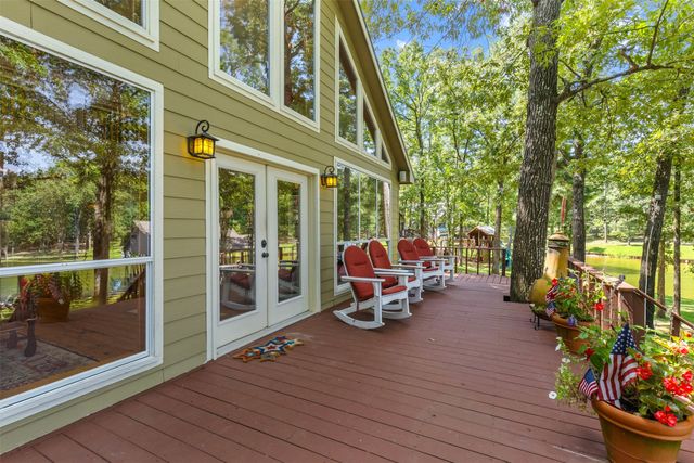 115 Larsen Ln, Scroggins, TX 75480