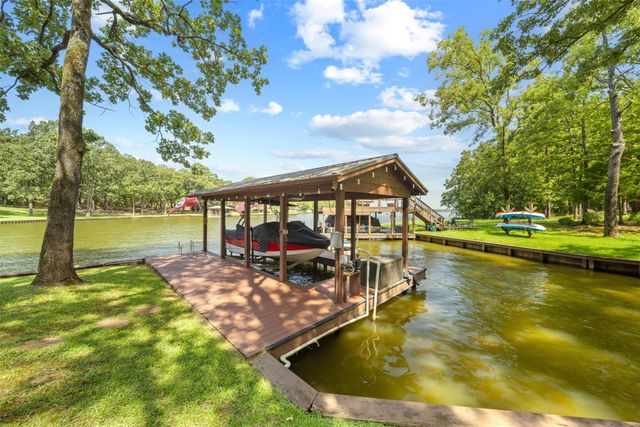 115 Larsen Ln, Scroggins, TX 75480