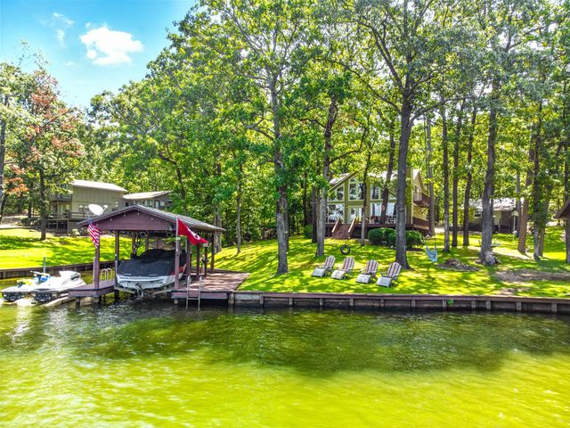 115 Larsen Ln, Scroggins, TX 75480