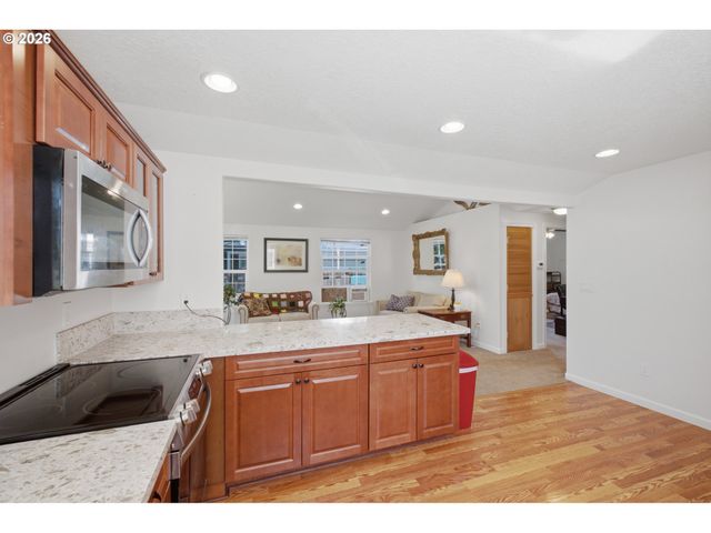 3605 Ne ADAH Ave, Albany, OR 97322