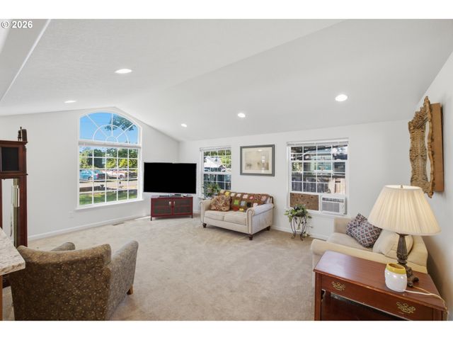 3605 Ne ADAH Ave, Albany, OR 97322