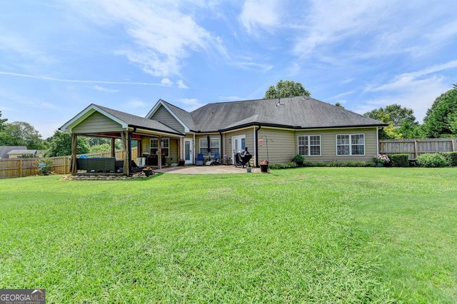1003 Arbor Lake Walk, Hoschton, GA 30548