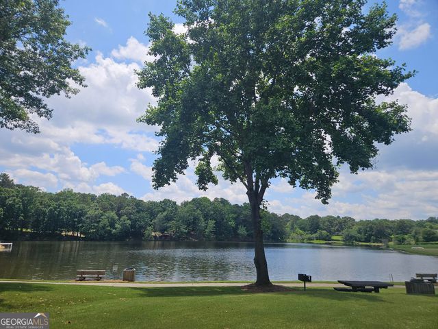 1003 Arbor Lake Walk, Hoschton, GA 30548