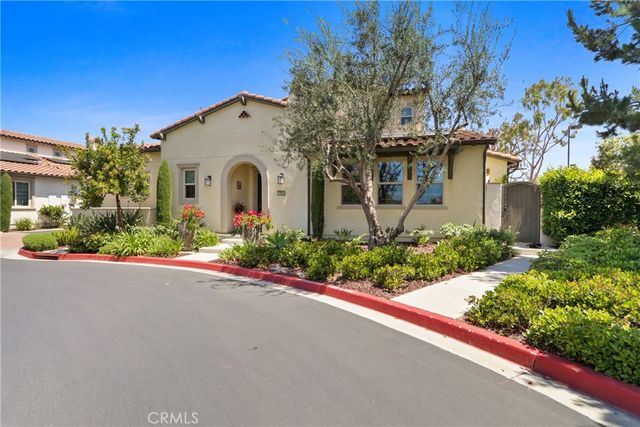 10902 Flora Park Way, Cypress, CA 90720