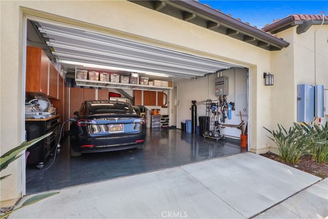 10902 Flora Park Way, Cypress, CA 90720