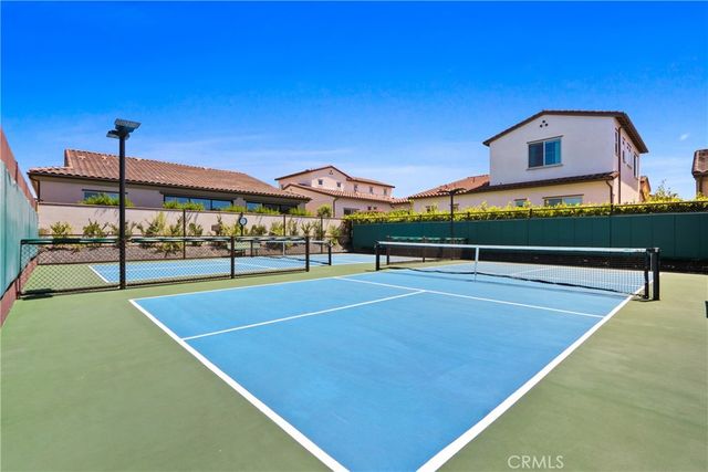 10902 Flora Park Way, Cypress, CA 90720