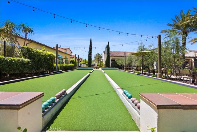 10902 Flora Park Way, Cypress, CA 90720