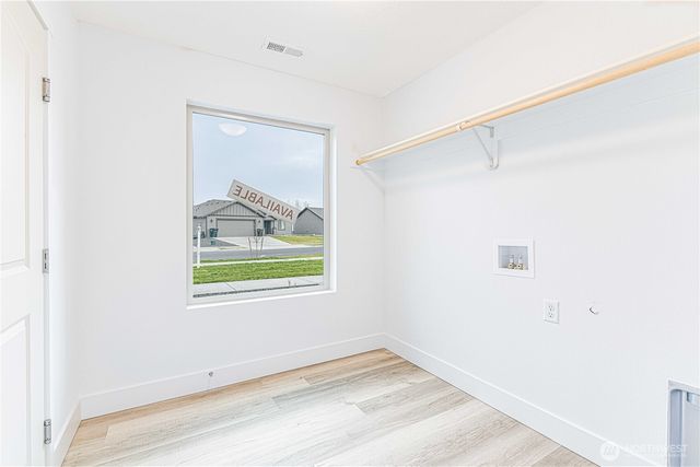 308 N Sandy Loop, Moses Lake, WA 98837