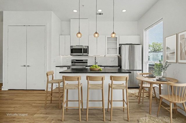 2217 N Fitzhugh Avenue 207, Dallas, TX 75204