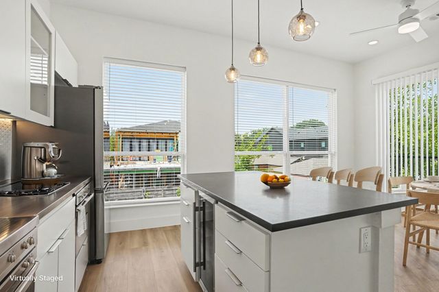 2217 N Fitzhugh Avenue 207, Dallas, TX 75204