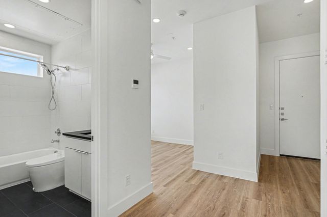 2217 N Fitzhugh Avenue 207, Dallas, TX 75204