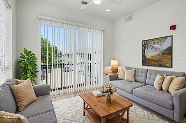 2217 N Fitzhugh Avenue 207, Dallas, TX 75204