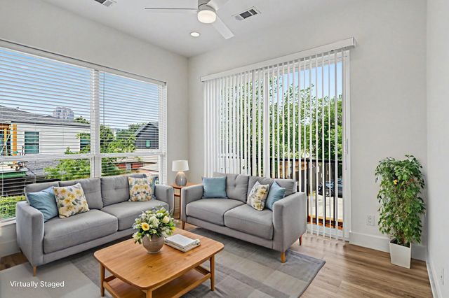 2217 N Fitzhugh Avenue 207, Dallas, TX 75204