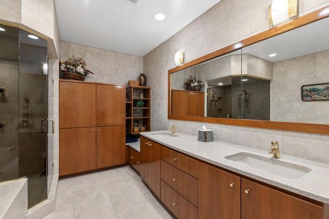 12434 N Golf DRIVE, Mequon, WI 53092