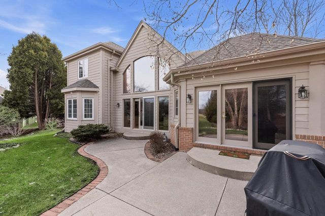 12434 N Golf DRIVE, Mequon, WI 53092