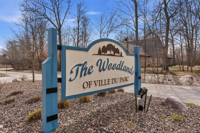 12434 N Golf DRIVE, Mequon, WI 53092