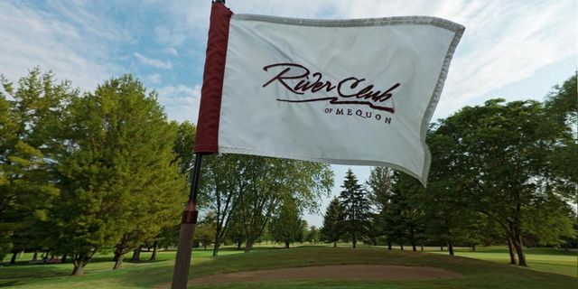 12434 N Golf DRIVE, Mequon, WI 53092