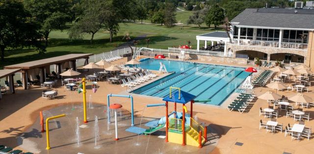 12434 N Golf DRIVE, Mequon, WI 53092