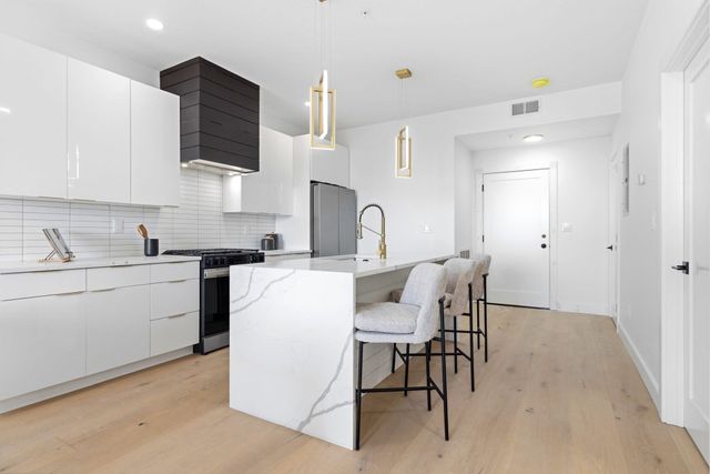 66 Mcgrath 204, Quincy, MA 02169